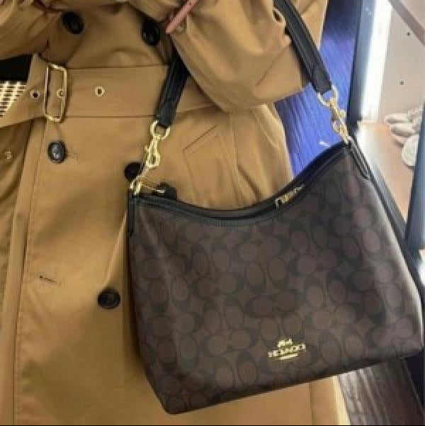 Coach Hobo Shoulder Bag Premium Quality With OG Box