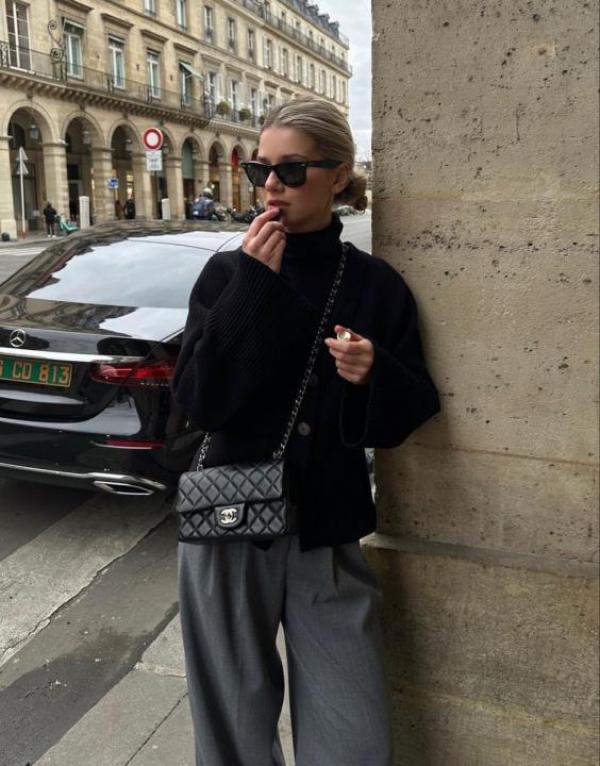 Chanel Paris Jumbo Sling Bag Premium Quality With OG Box