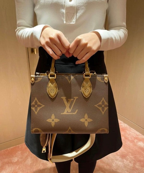 Louis Vuitton On The Go Monogram With OG double box and Dust Bag Including CarryBag (PM)