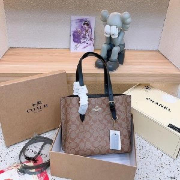 Coach Mollie Leather Tote Bag With OG Dust Bag & Shoulder Strap