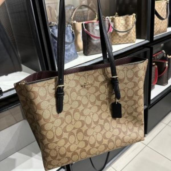 Coach Mollie Leather Tote Bag With OG Dust Bag & Shoulder Strap